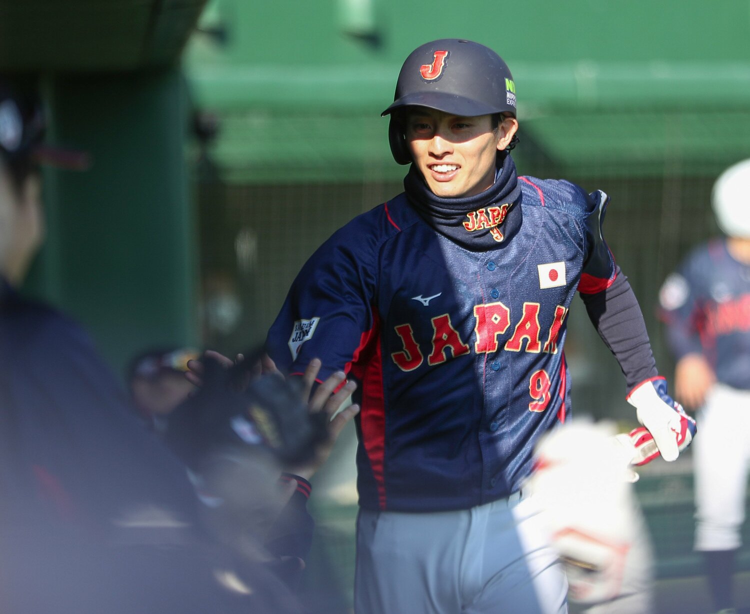 ソフトバンクとの壮行試合では内野ゴロの間に生還した周東。“貴重な脚”を栗山監督はどう起用するか　©︎JIJI PRESS