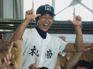 偏差値72“北海道No.1進学校”から「まさかのドラフト1位」のナゼ…17年前、楽天に入団“ナゾのドラ1”の正体　指名の瞬間は「球技大会でバスケを…」