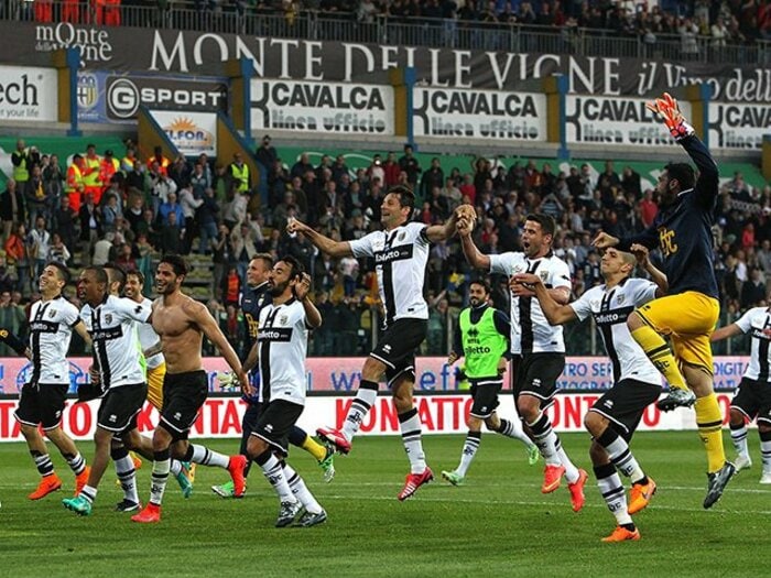 破産後に首位ユベントス撃破も……。消滅したパルマFC、その後。<Number Web> photograph by Getty Images