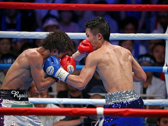 井上尚弥に抗った“特製”左フック。予期せぬ名勝負を生んだ男の意地。＜Number Web＞ photograph by Jun Tsukida/AFLO