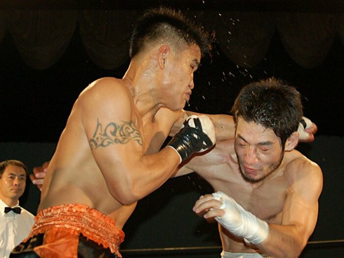 【軍事クーデターで禁止に】「失神しても目を覚まさせて続行」ミャンマーの危険すぎる格闘技“ラウェイ”って？ ＜Number Web＞ photograph by Norihiro Hashimoto