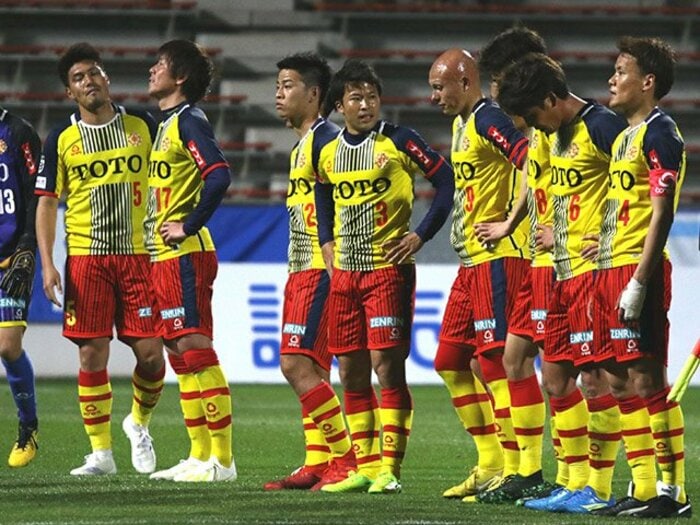 J3最下位も味わった北九州。ミクスタと共に歩む再建への道。＜Number Web＞ photograph by Takahito Ando