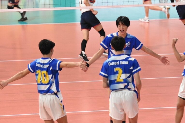 春高バレー2回戦／鳥取中央育英高校vs.慶應義塾高校