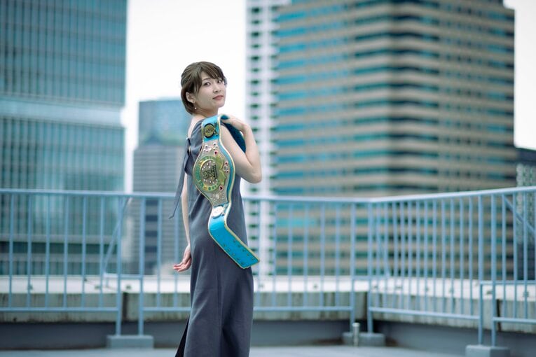 「背中まで見られてる。なんて素敵なんだと」トップ女子レスラー・安納サオリの輝きと“絶対不屈彼女”と呼ばれる理由《特別グラビア》(41)