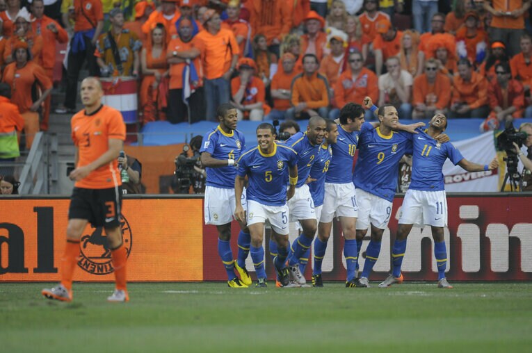 南アフリカW杯オランダ戦、ブラジルは幸先よく先制点を取ったのだが……　©Takuya Sugiyama/JMPA