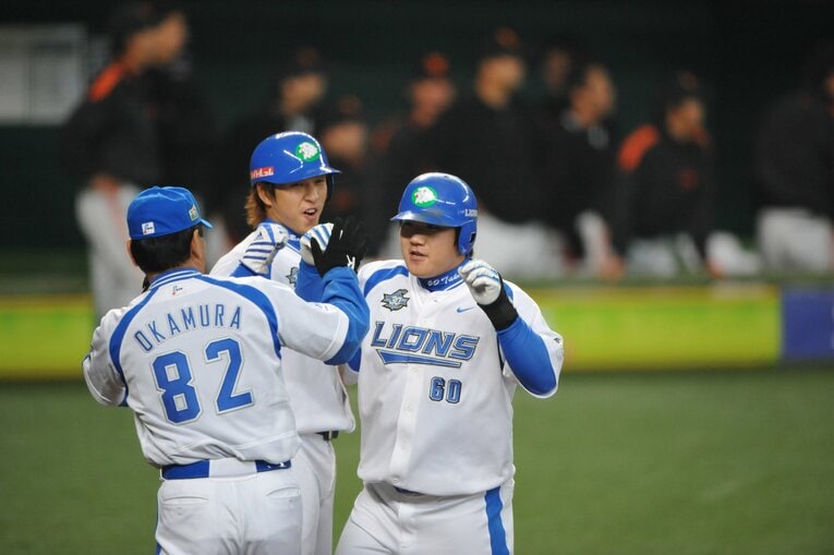 「サンペイ、三振してもいいからさ」“おかわりくん”ブレイク前夜の西武・中村剛也を救った言葉《祝・史上14人目の450本塁打》(30)