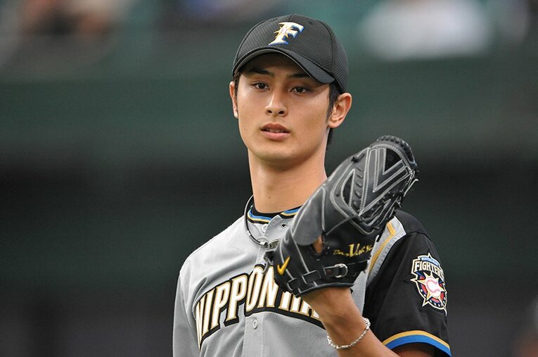 「プロ野球史上No.1投手を探る旅」。金田正一、田中将大に続く第3回は、あの野村克也氏が「平成最高の投手」と評したダルビッシュ有だ ／ photograph by BUNGEISHUNJU