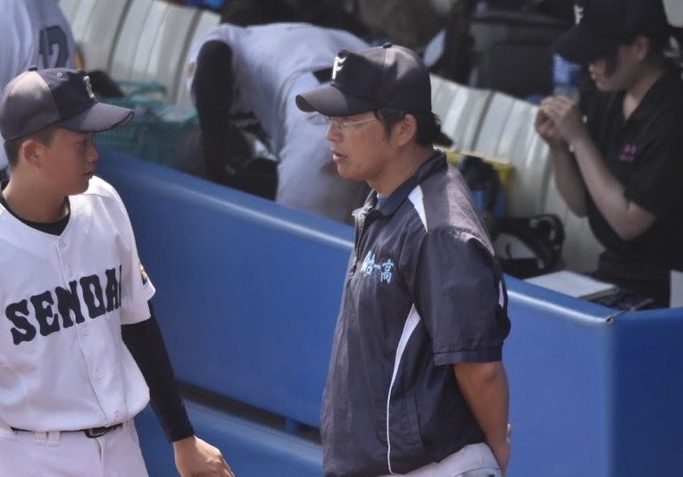 仙台一高野球部を率いる千葉監督／仙台一高野球部提供