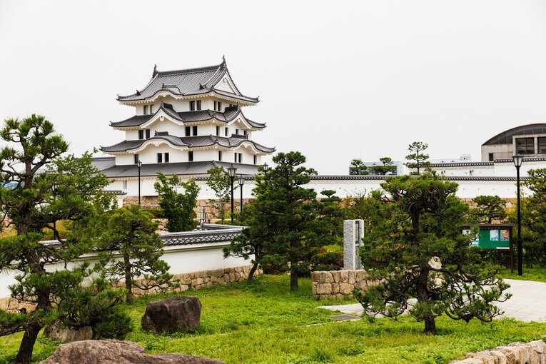 阪神尼崎駅の南東にある尼崎城。江戸時代に尼崎藩が置かれた