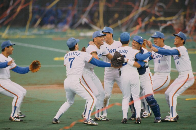 潮崎はルーキーイヤーにして西武で日本一を経験した　©Sports Graphic Number