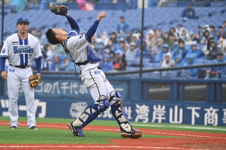 おっとっと…　©Naoya Sanuki