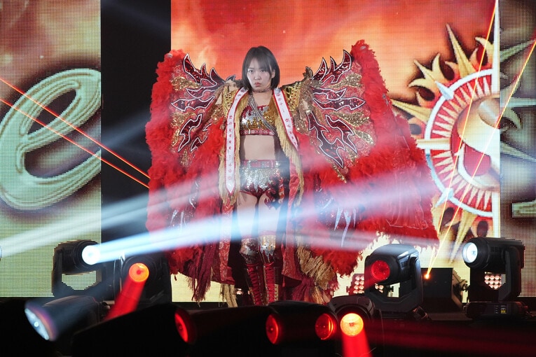 太陽神Sareee　©Essei Hara