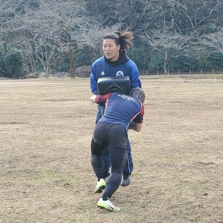 「SQUEEZE」のプレーイングコーチを務める竹中（写真／ラグビーフレンドシップアカデミー提供）