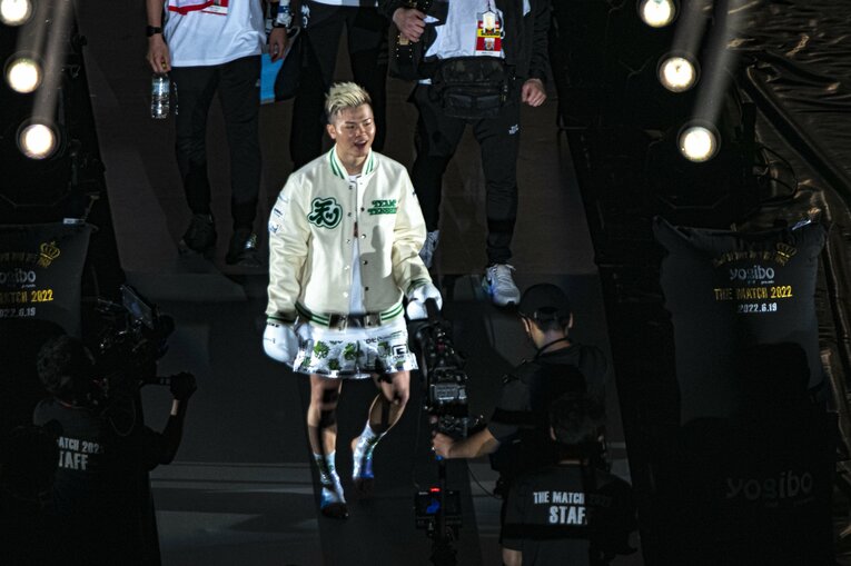 入場する那須川天心　©Takuya Sugiyama