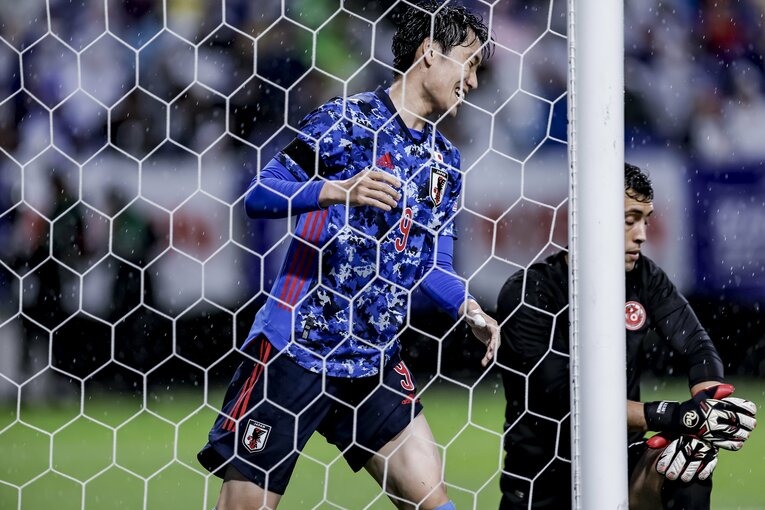 チュニジア戦、決定機こそ逃したがゴール前に入り込む動きは鎌田の特徴の1つ　©Kiichi Matsumoto/JMPA