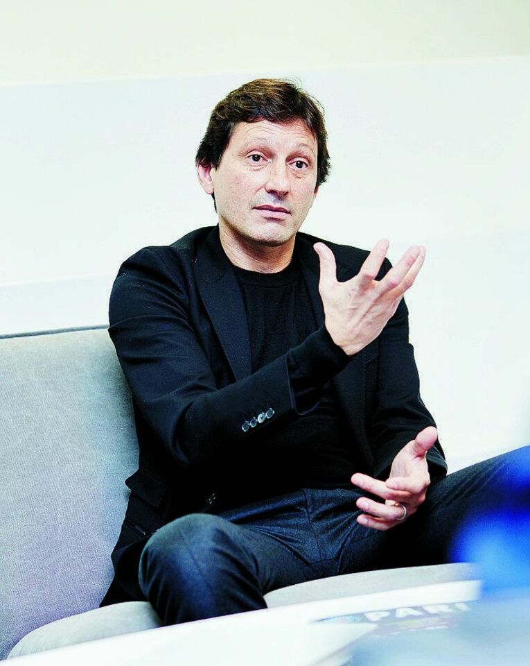 メッシを筆頭とする選手獲得事情についてはより慎重に言葉を選んだレオナルドSD　PSG入りが噂されるメッシ。レオナルドSDはその可能性に慎重な姿勢をくずさない　©L’Équipe