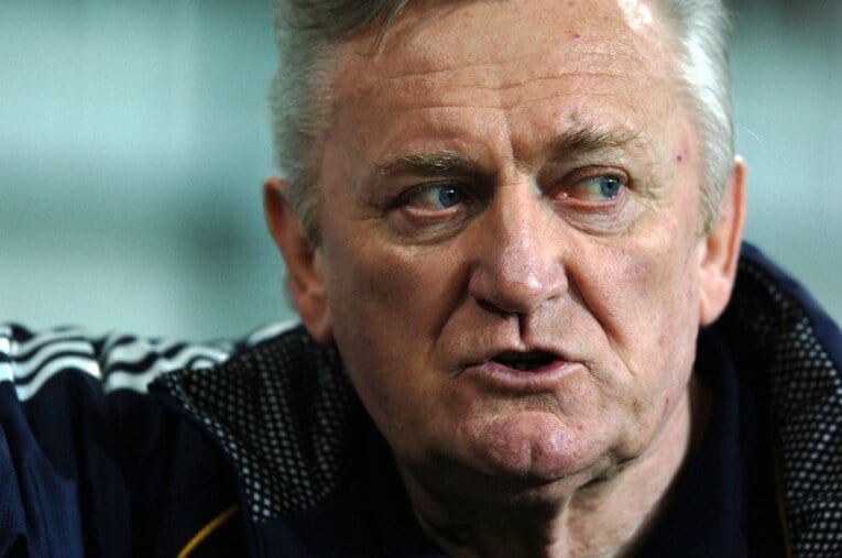 07年、日本代表監督時代のオシム。09年に日本を離れ、現在はオーストリアの自宅で療養しつつ、世界のサッカーを眺め暮らしている ／ photograph by Getty Images