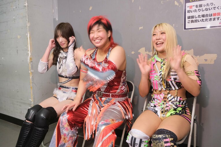 「あんまり胸を張って言えなくて…」悩んでいたAZMを受け入れた“5人のお姉ちゃん”との話…キャリア10周年「クソガキ全開で（笑）」(70)