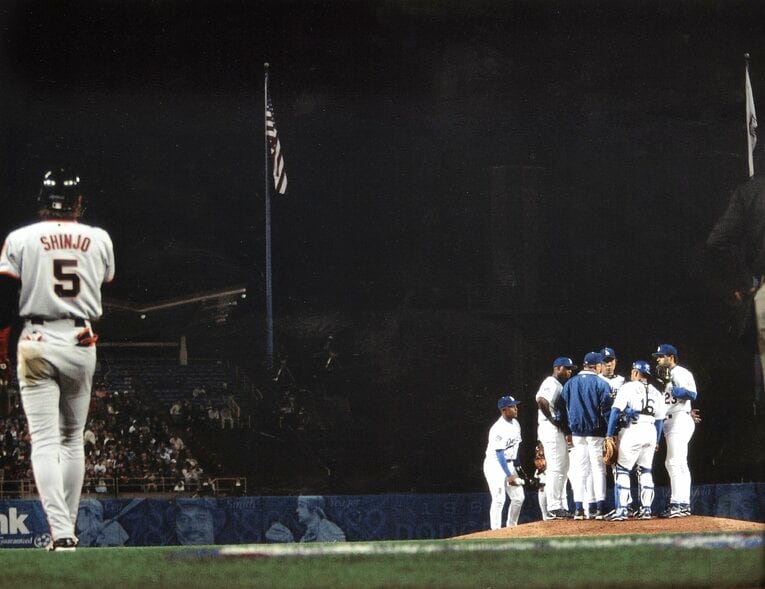 2002年、野茂と新庄の対戦（4月2日）。結果はニゴロで野茂の勝ち　©Kazuaki Nishiyama