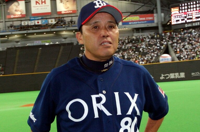 2010～12年シーズン、オリックスの指揮を執った岡田彰布監督 ／ photograph by Sankei Shimbun