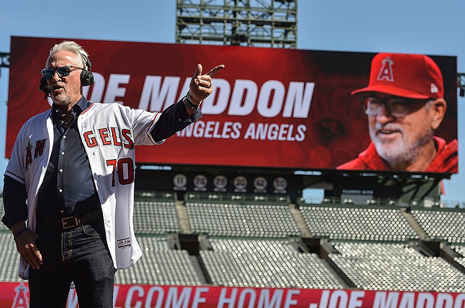 長い試合時間と新ルールの提案。MLB、「打者最低3人」案に物議続出。<Number Web> photograph by Getty Images