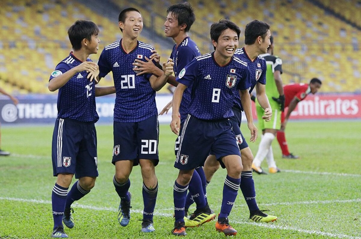 本田圭佑のようなギラつきを見たい U 16日本に森山監督が求める野心 サッカー日本代表 Number Web ナンバー