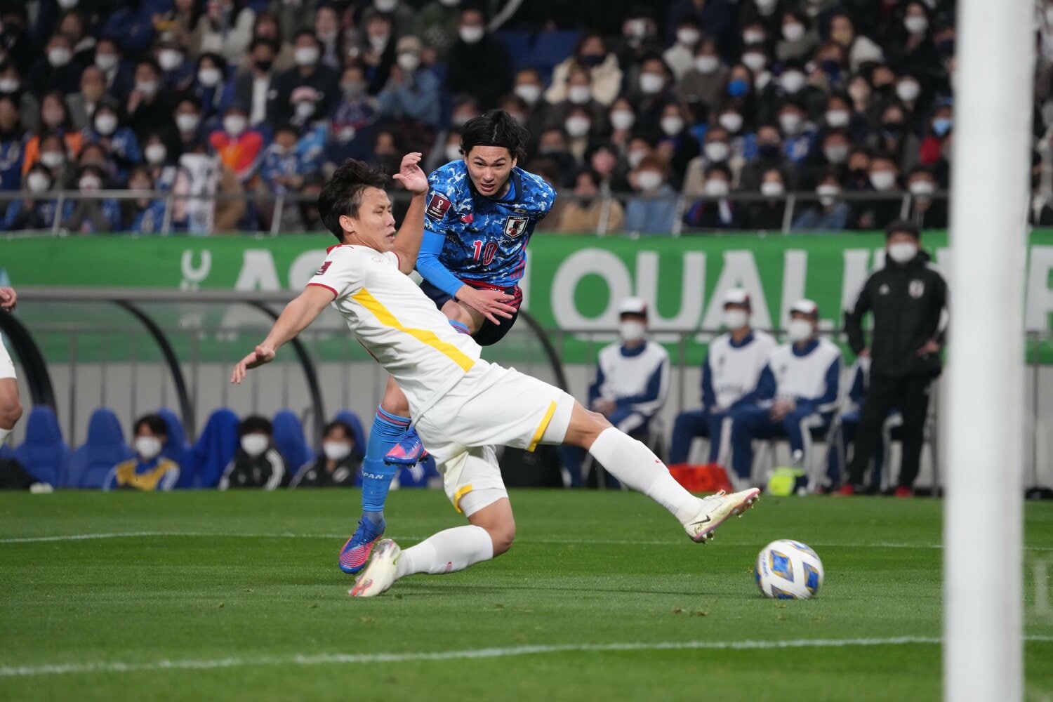 トルシエは「大きな進歩を示した」と南野を評価した　©Masaki Fujioka/JMPA