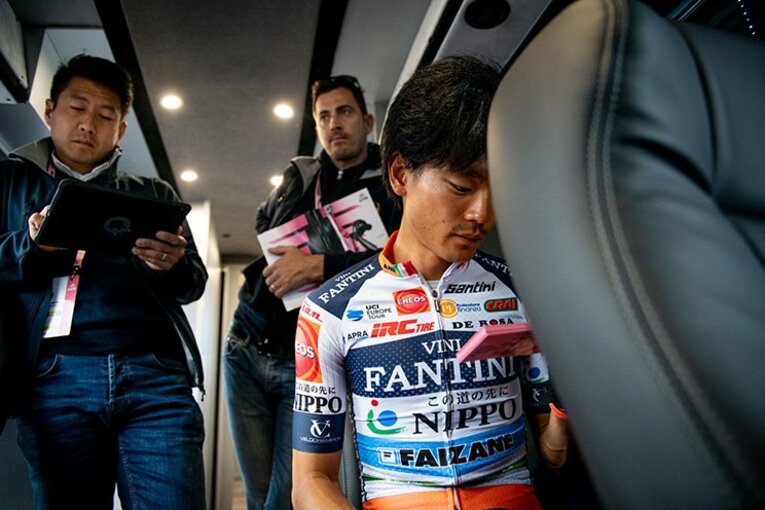 たった1人の自転車部から12年……。30歳の初山翔、夢のグランツール。(4)