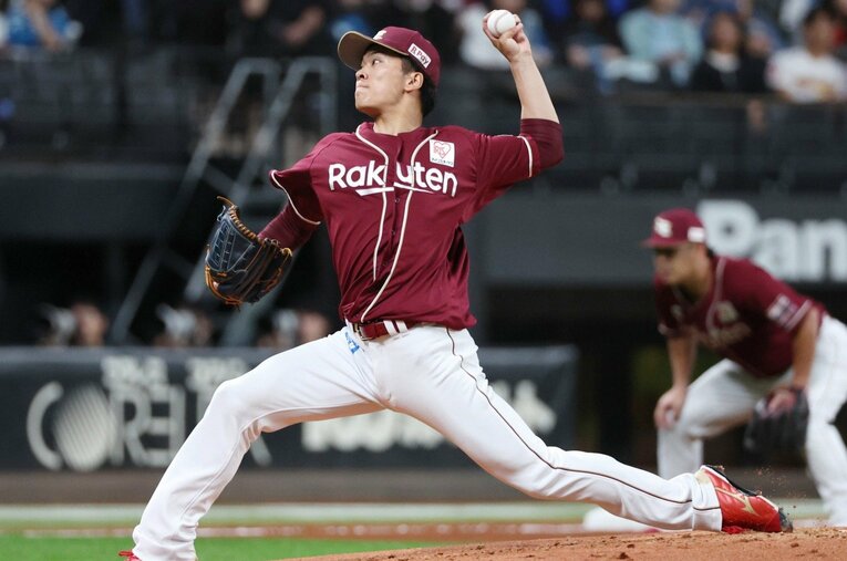 今季11勝を挙げ、楽天のエース格に成長した4年目の早川隆久。春にあった“ある騒動”を経て、コミュニケーションの重要性を学んだという ／ photograph by JIJI PRESS