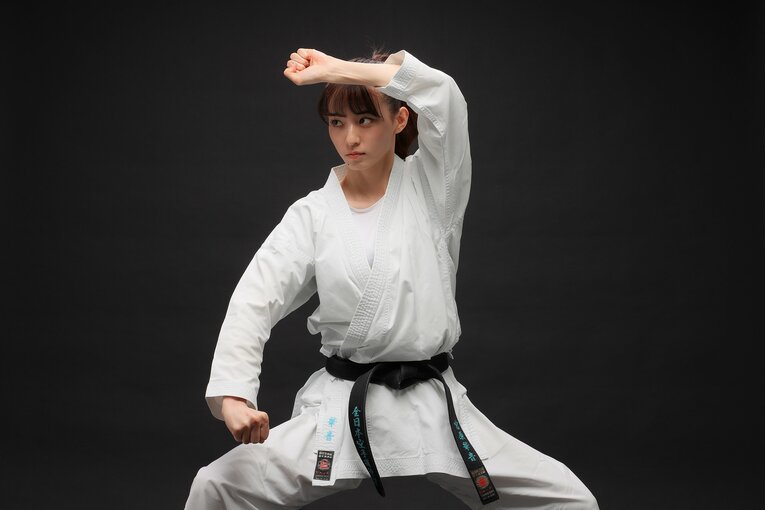 スパーで鼻血、試合では一撃KO…“戦うラウンドガール”宮原華音がキックボクサーとしてリングに立つ理由「私たちも格闘技に本気なんです」(26)