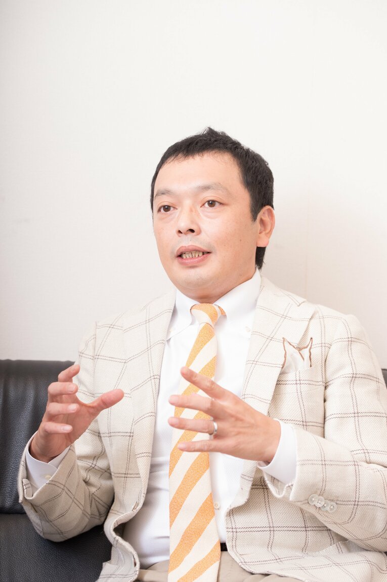 中川家礼二は2015年以降の大会で審査員として定着している　©BUNGEISHUNJU