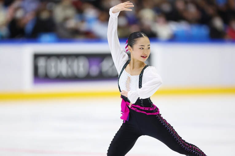 レディ・ガガをイメージしたメイクでショートプログラムを演じた島田麻央　©︎AFLO