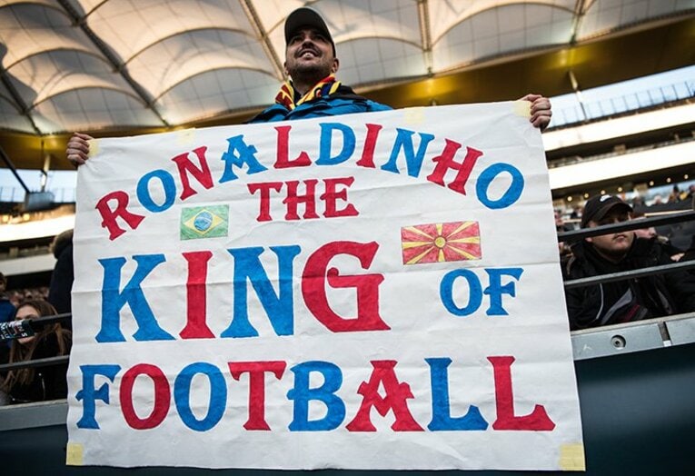 困窮ロナウジーニョの預金額640円。パスポート没収、女性トラブルも。(3)