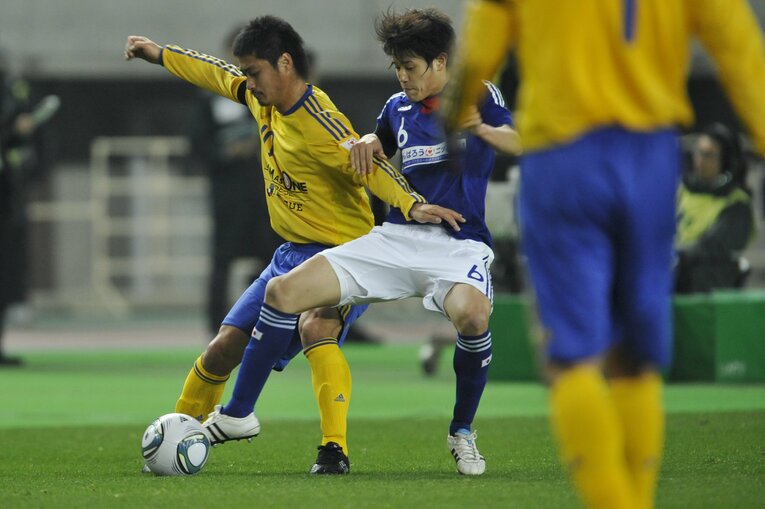 小笠原満男、内田篤人（2011年東北地方太平洋沖地震復興支援チャリティーマッチ）©︎Takuya Sugiyama