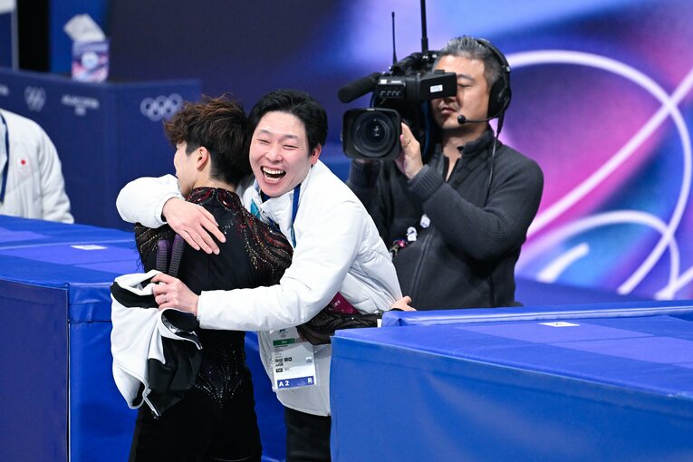 フィギュア団体で銀メダルを獲得した日本チーム　©Asami Enomoto／JMPA