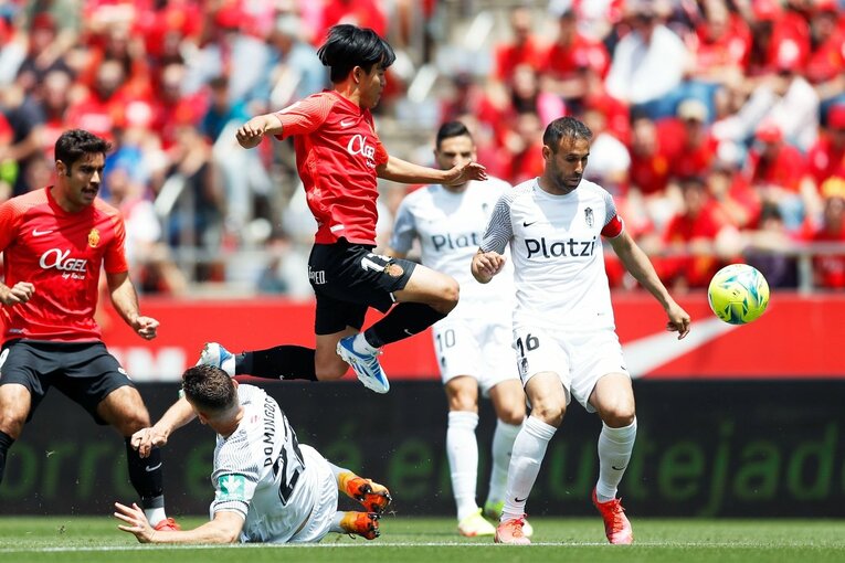 “久保建英は上手い”一方で…逃した決定機と残留への勝ち点　数日前に撮った“CLで強すぎるレアル”とのコントラスト〈撮影者の視点〉(10)