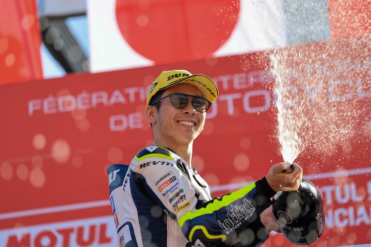 バレンシアGPで今季初めて表彰台の頂点に立った佐々木　©Satoshi Endo