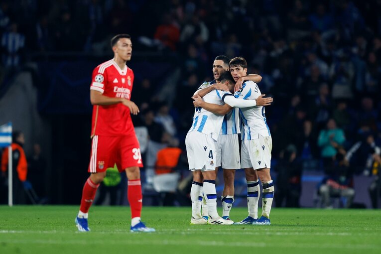 勝利に喜ぶソシエダイレブン　©Daisuke Nakashima