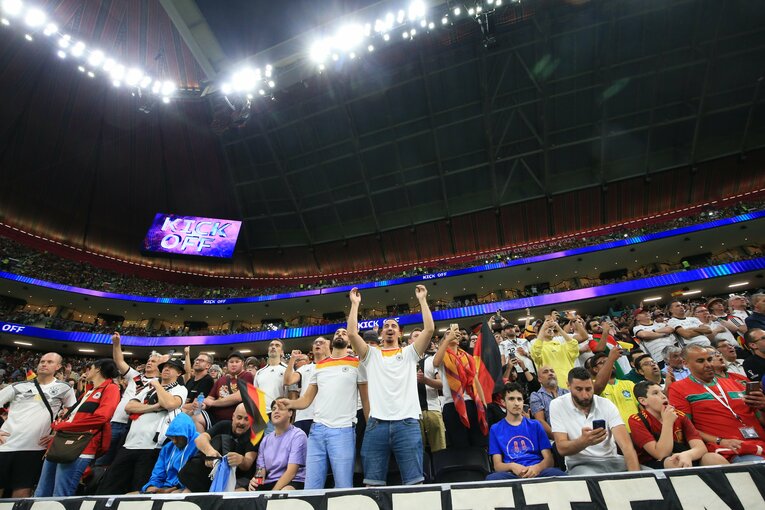 サポーター　©Kazuo Fukuchi/JMPA