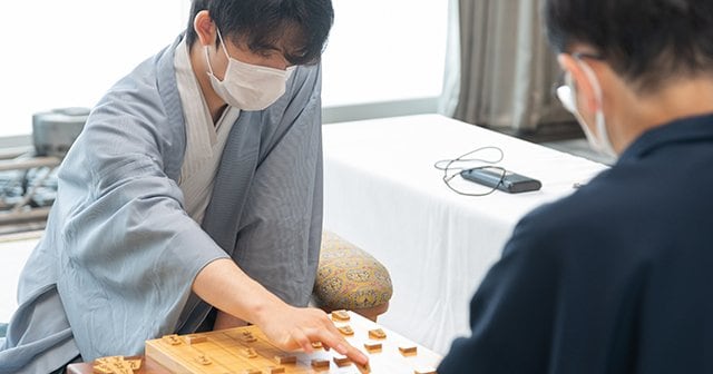 藤井聡太棋聖へのAI形勢判定に名物棋士・橋本崇載八段「神レベルに強いということに」