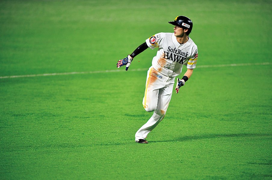 代走のスペシャリスト 周東佑京の失敗と前進 ソフトバンクから侍へ プロ野球 Number Web ナンバー