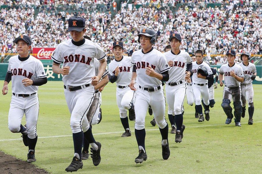 「島袋洋奨も高2は甲子園で負けた」興南が0-7敗戦から得た教訓とは。<Number Web> photograph by Kyodo News