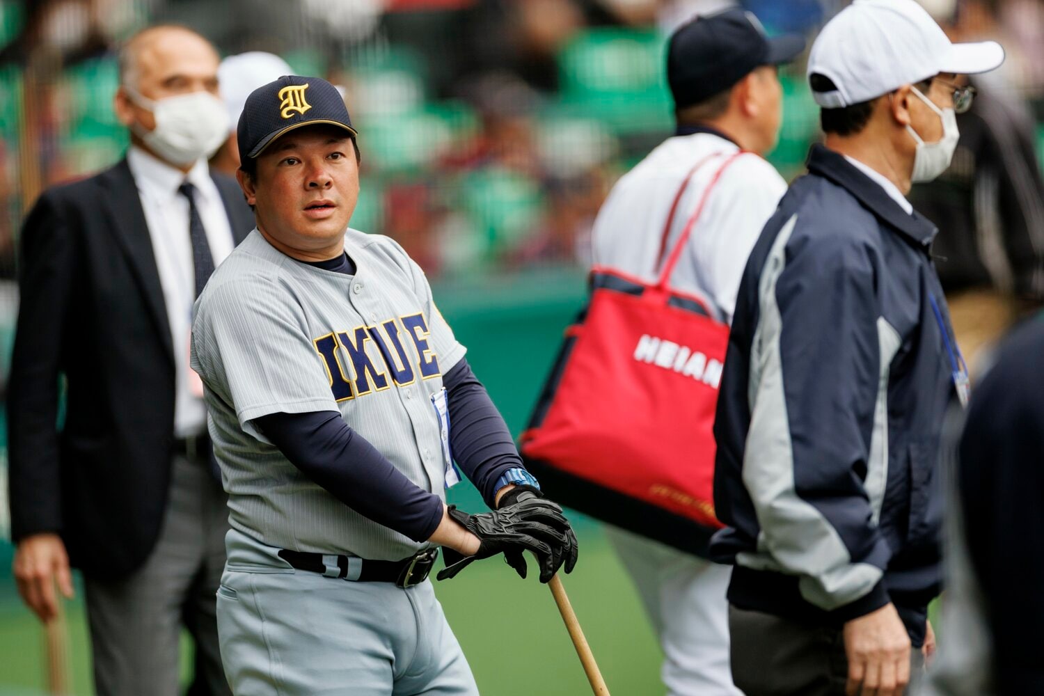 チームを率いる須江航監督（40歳）　©Kiichi Matsumoto