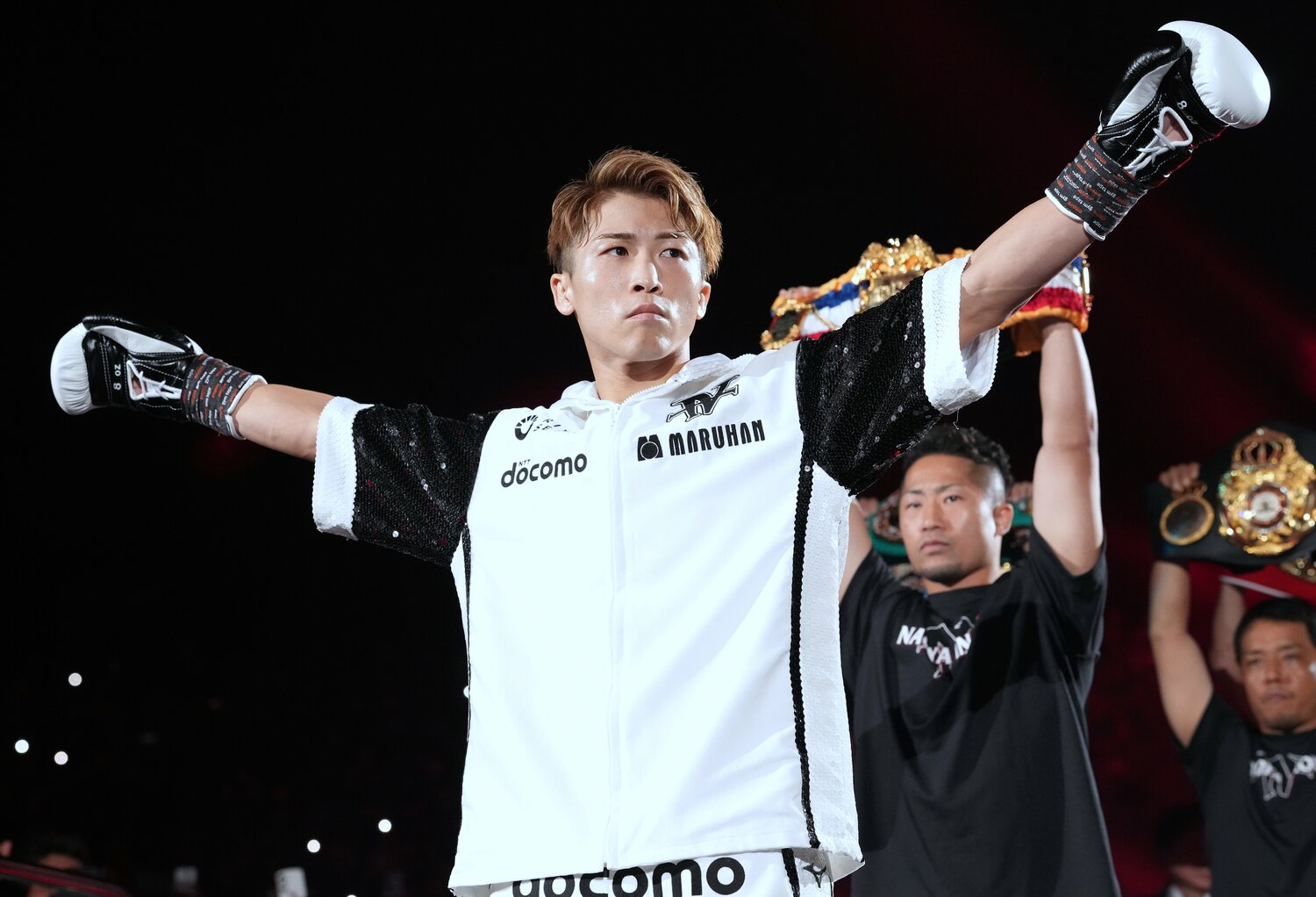 引き締まった表情でリングに向かう井上尚弥　©Naoki Fukuda