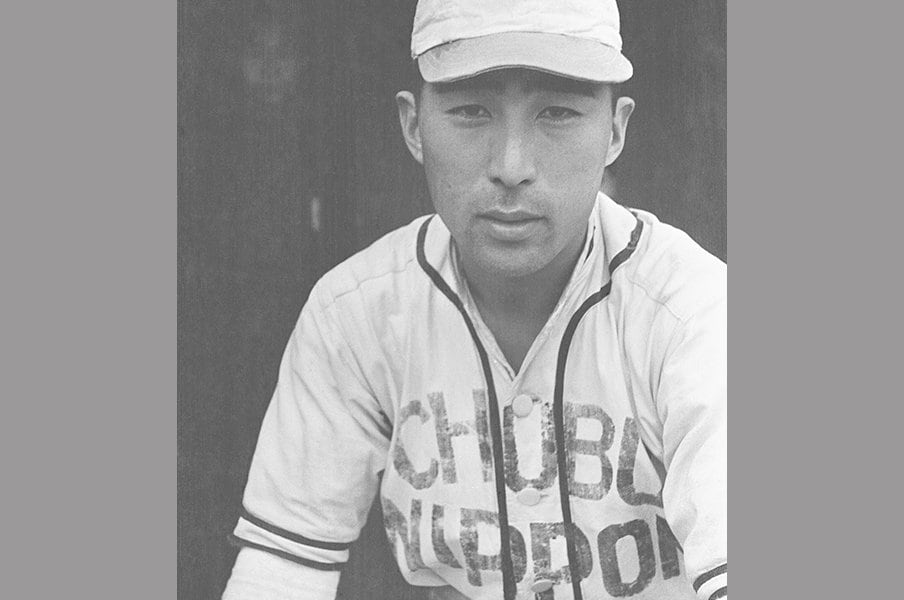 時代の終わりにプロ野球の意義を。戦後初めて球音を聞いた男の物語。＜Number Web＞ photograph by Kyodo News