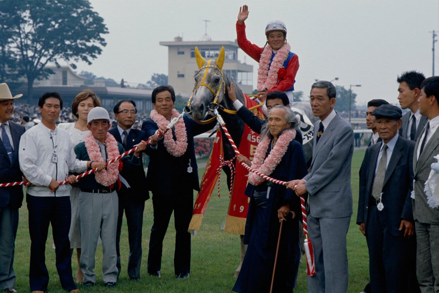 日本ダービー制覇時のウィナーズサークル ©Naoya Sanuki