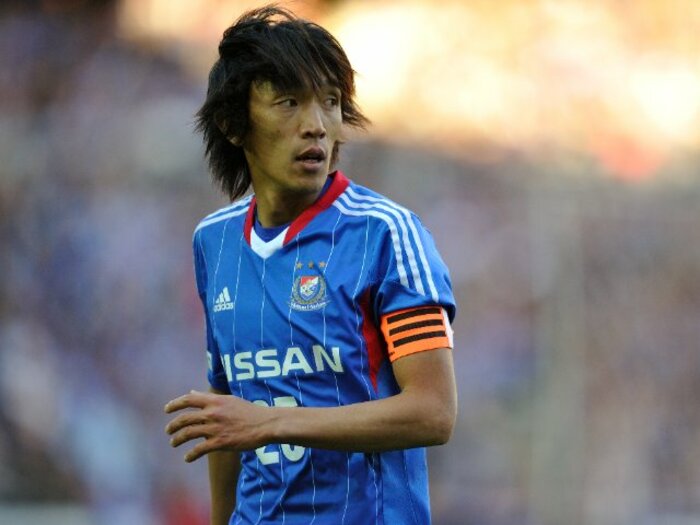 中村俊輔が示し続けた「サッカーは技術と頭脳のゲーム」 横浜F・マリノス時代の“忘れられない90分間”「時代の流れに抗うかのように…」＜Number Web＞ photograph by Takuya Sugiyama