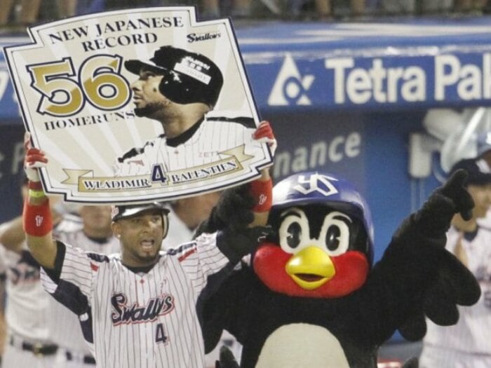 プロ野球記録「バレンティンの60発」はいかに生まれた? ヤクルト同僚&対戦相手の証言「ああいう性格だから(笑)」「初球の打率、知っとる?」<Number Web> photograph by KYODO