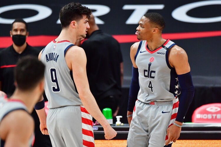 コートの外では面白い人」八村塁が怒鳴られても“センパイ”と慕う理由