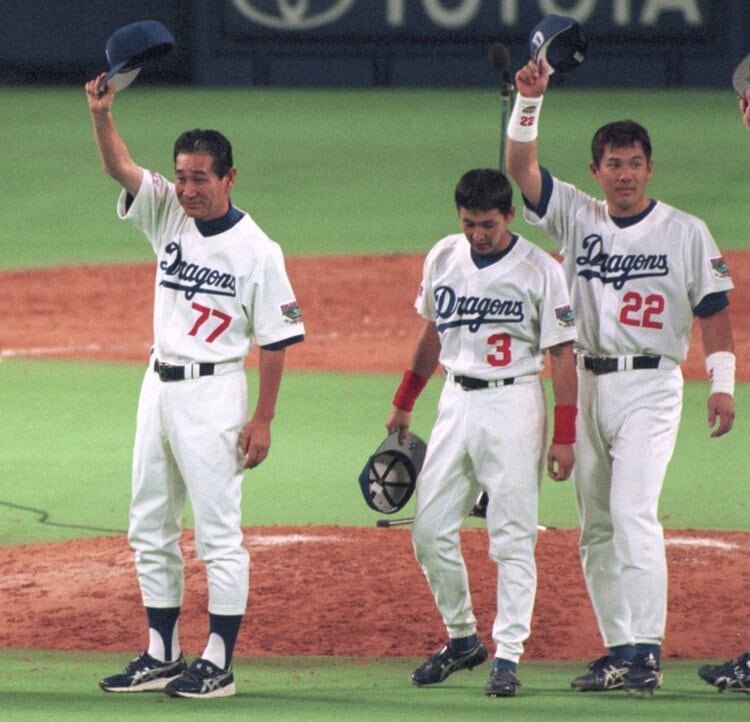 立浪イズム」を考える――新監督の所信表明で思い出される星野仙一と